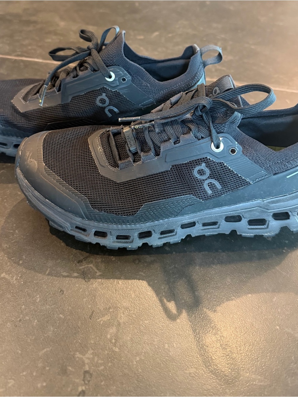 On Running Cloudventure Women's Trail Shoes - Black